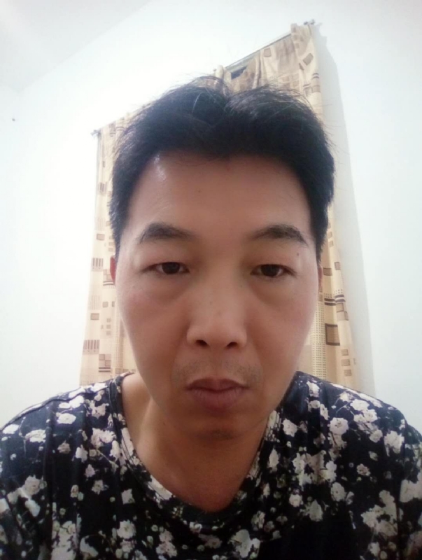 繁华哀伤的第一张照片--泉州交友网