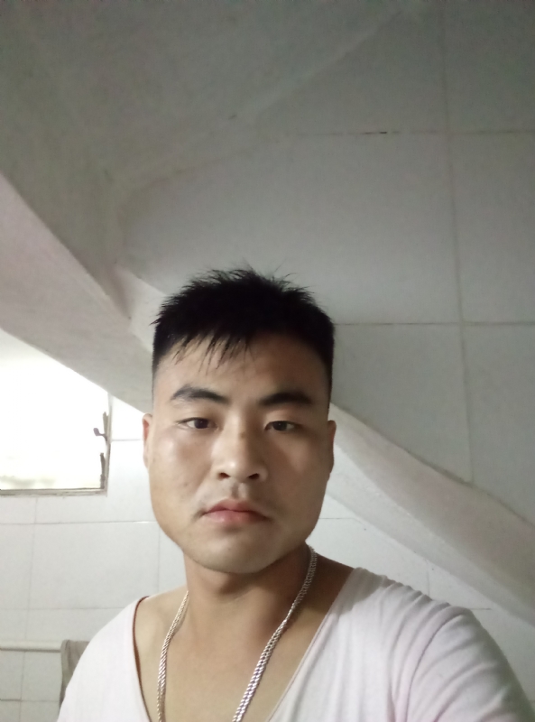 落叶知秋的第一张照片--泉州交友网