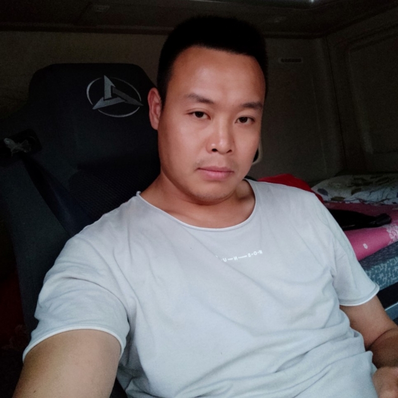 默默的第二张照片--泉州交友网