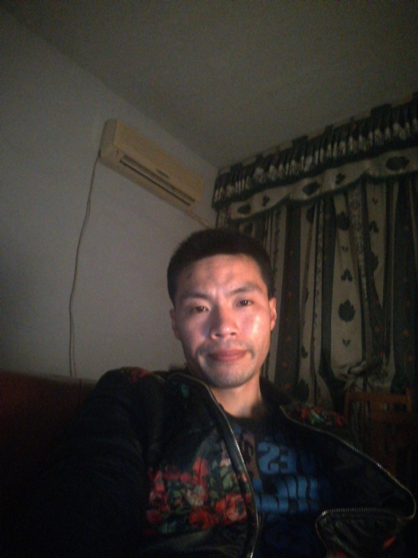 性情男儿的第一张照片--泉州交友网