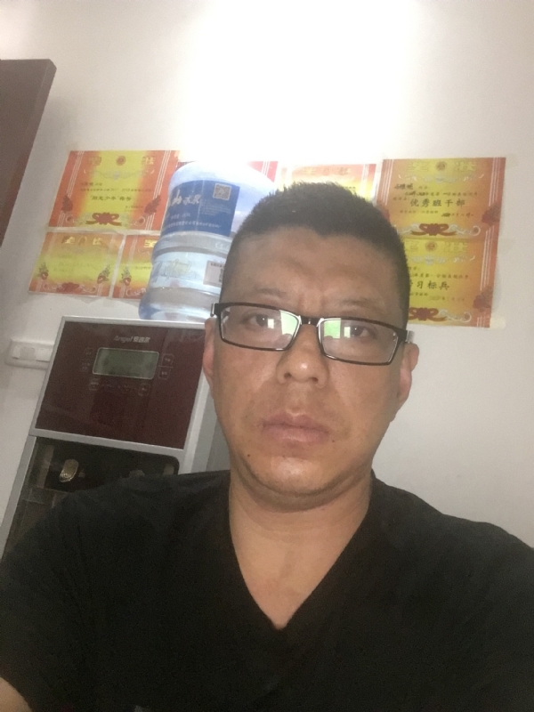 牵手的第一张照片--泉州交友网