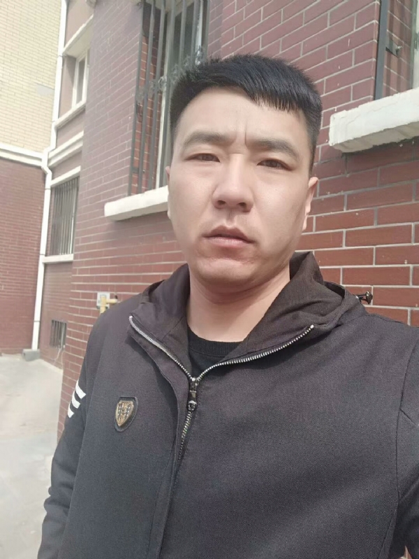 谁伴我闯荡的第一张照片--泉州交友网