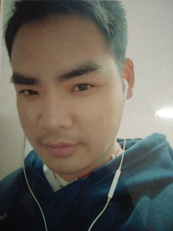 渴望爱的第一张照片--泉州交友网