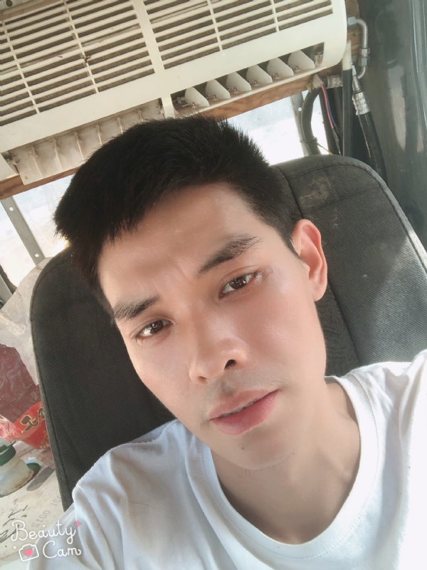 小董的第一张照片--泉州交友网