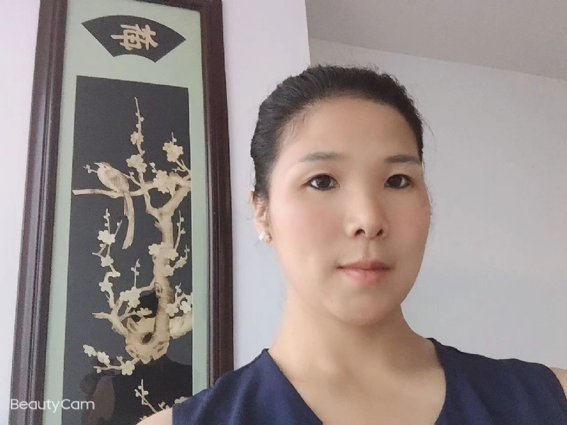微笑的第一张照片--泉州交友网