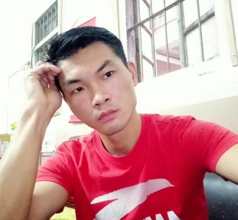 英俊的台灯的第一张照片--泉州交友网