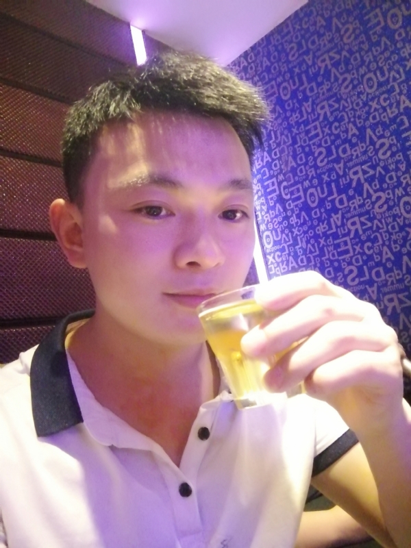 幸福的拥抱的第一张照片--泉州交友网