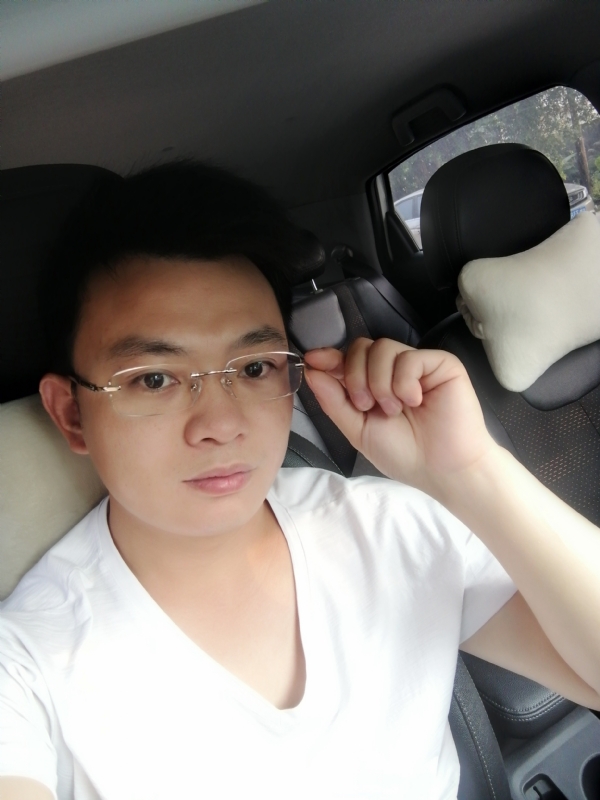 幸福的拥抱的第二张照片--泉州交友网