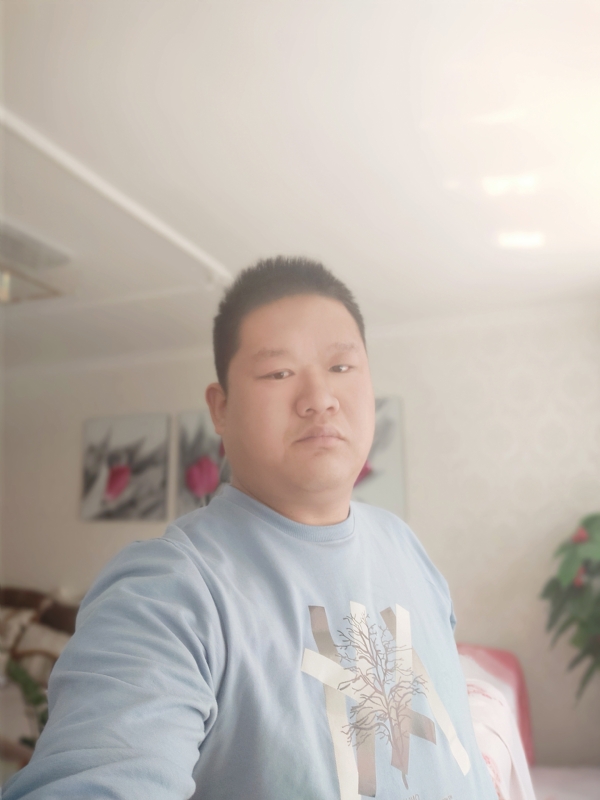 别无选择的第一张照片--泉州交友网