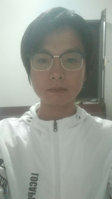 轻吻的第一张照片--泉州交友网