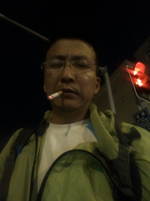 认真的生活的第一张照片--泉州交友网
