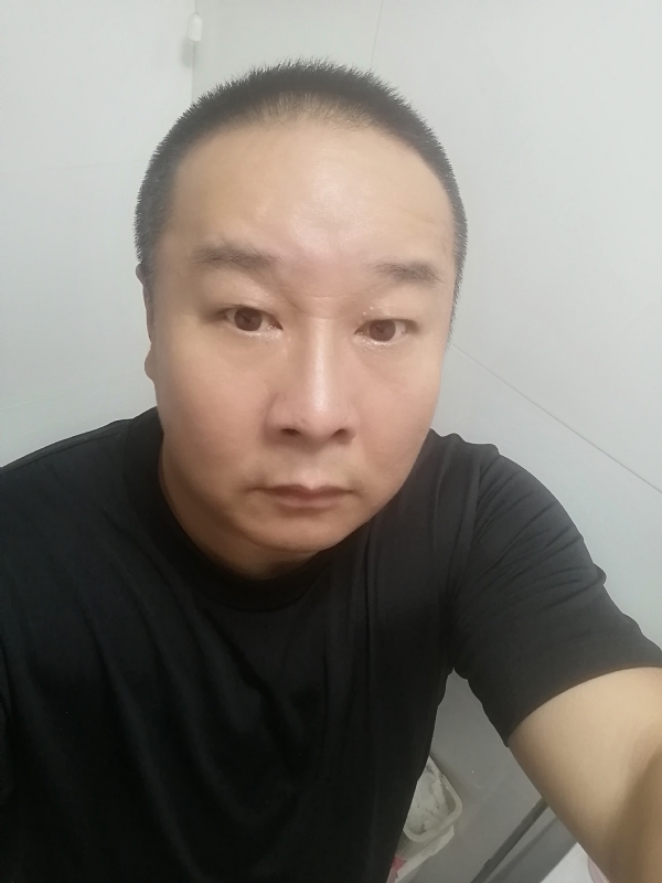一束光的第一张照片--泉州交友网