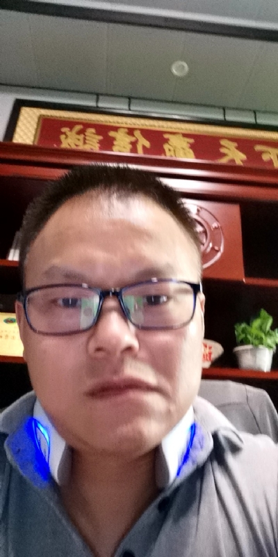 模具工匠的第一张照片--泉州交友网