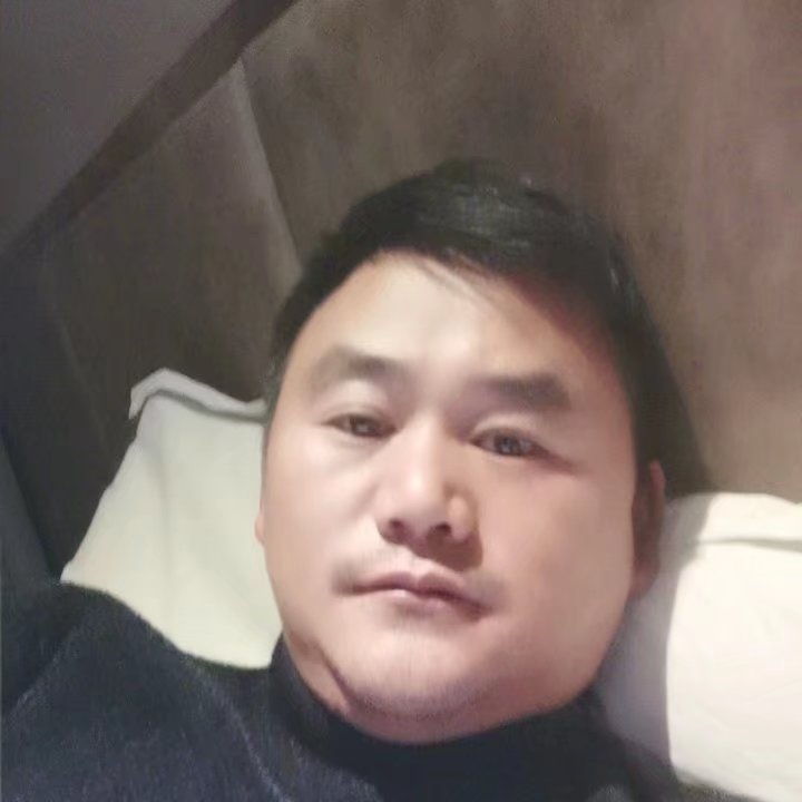 奔跑的第三张照片--泉州交友网