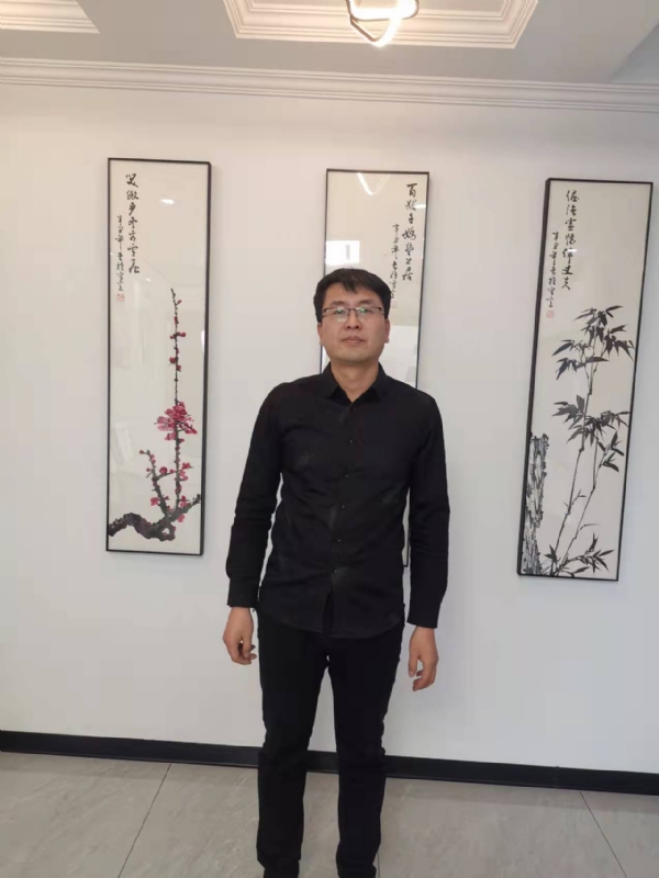 情义比天高的第一张照片--泉州交友网