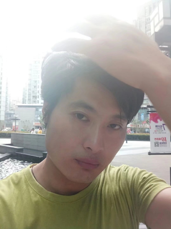 钢铁侠的第一张照片--泉州交友网