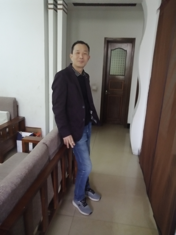 相亲相爱的第二张照片--泉州交友网