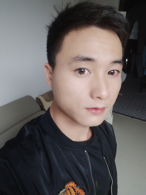 何凡的第三张照片--泉州交友网
