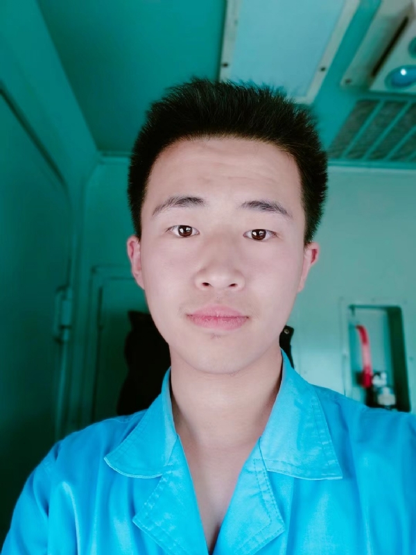 生而为人的第二张照片--泉州交友网