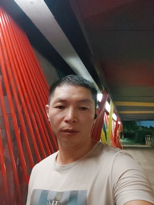 夜猫的第一张照片--泉州交友网