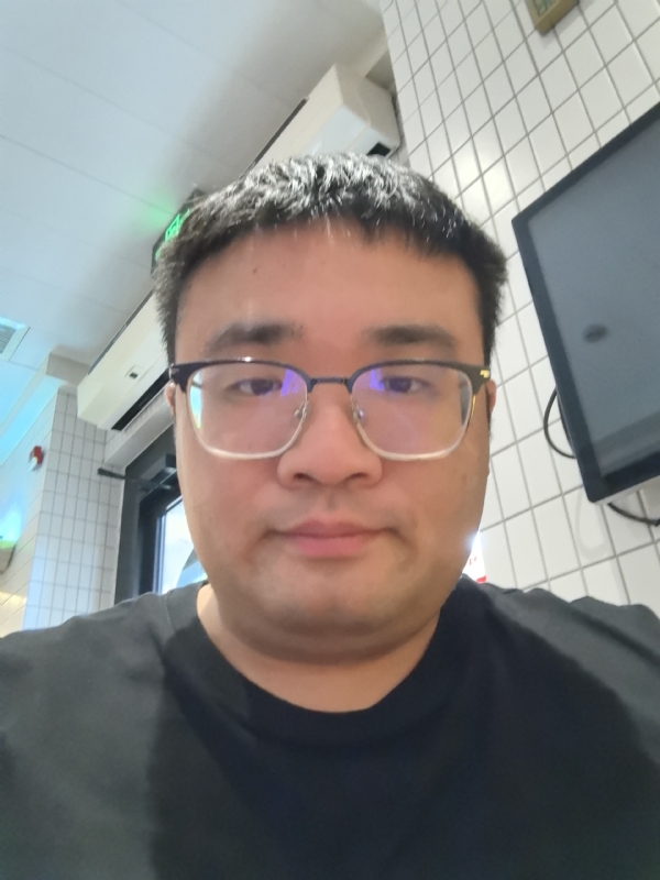 君临天下的第三张照片--泉州交友网