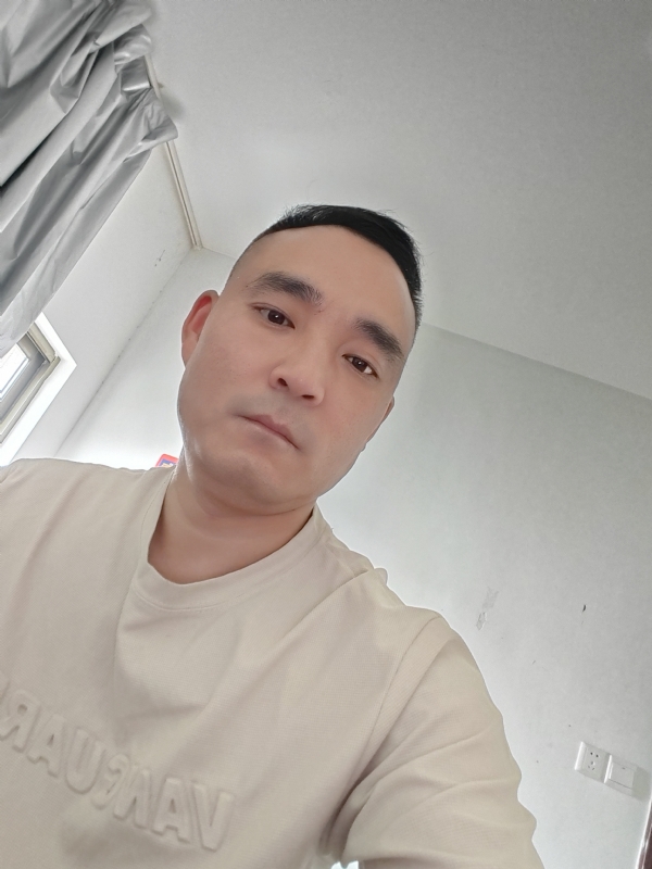小锋的第一张照片--泉州交友网